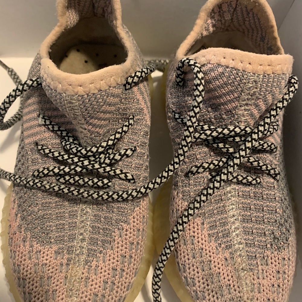 COPY - Yeezy Pink&Grey Toodler US 6.5/Euro25